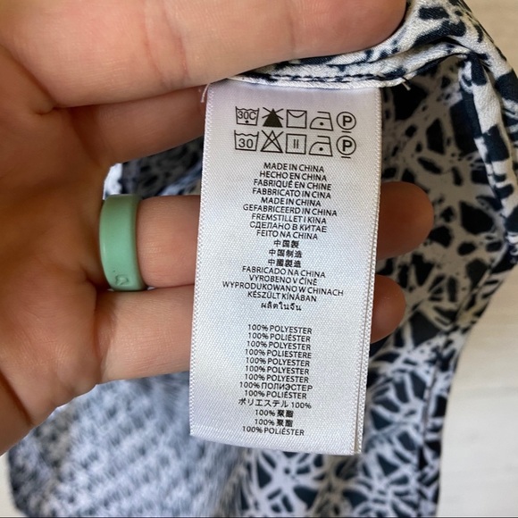 Michael Kors Sheer Sleeveless Blouse Blue Sz Medium - Picture 8 of 10